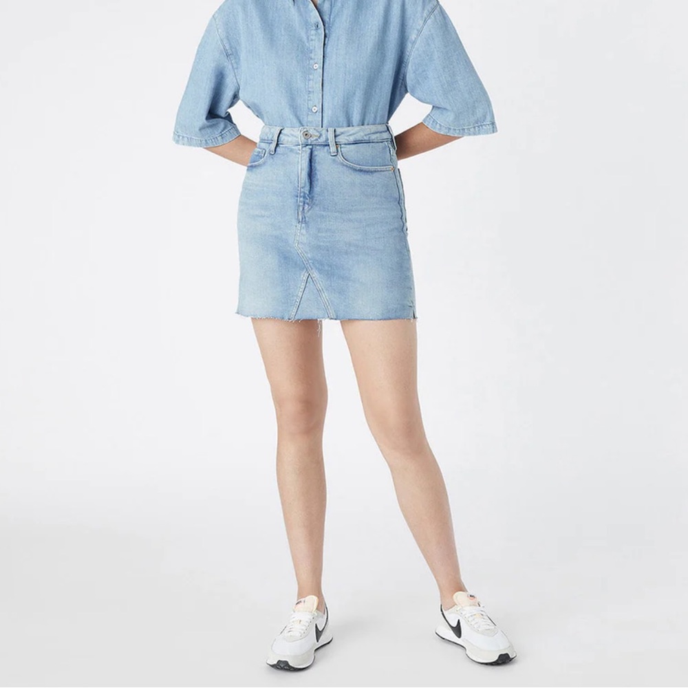 Outland Denim Classic Mini Jean Skirt Size 27